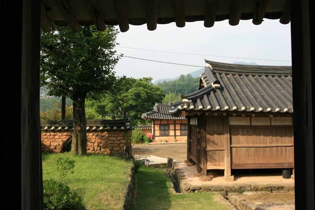 Jinrae Lee'S Traditional House Boseong ภายนอก รูปภาพ
