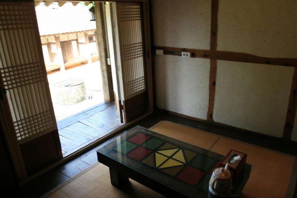 Jinrae Lee'S Traditional House Boseong ภายนอก รูปภาพ