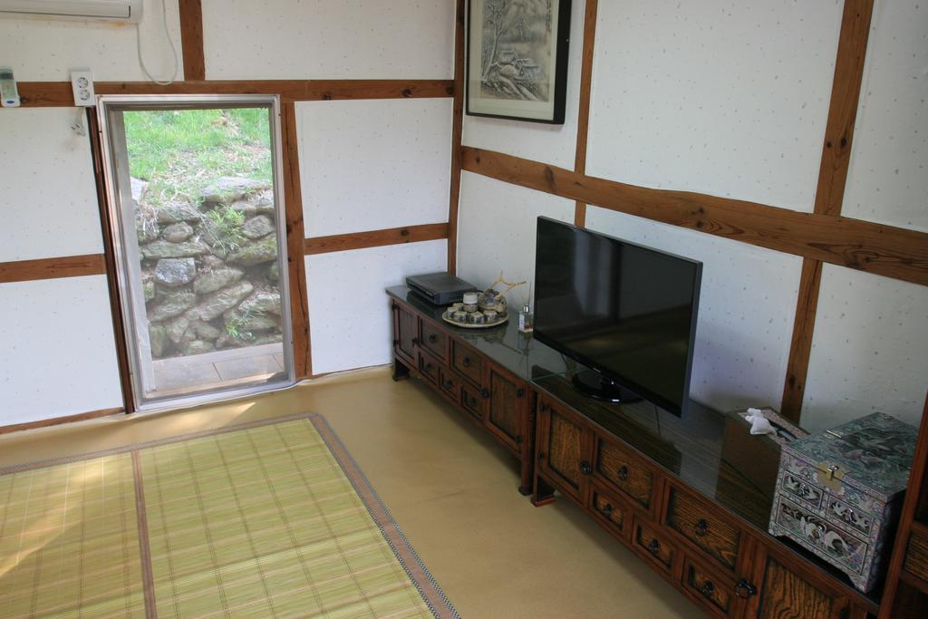 Jinrae Lee'S Traditional House Boseong ภายนอก รูปภาพ