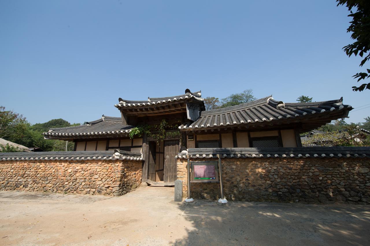 Jinrae Lee'S Traditional House Boseong ภายนอก รูปภาพ