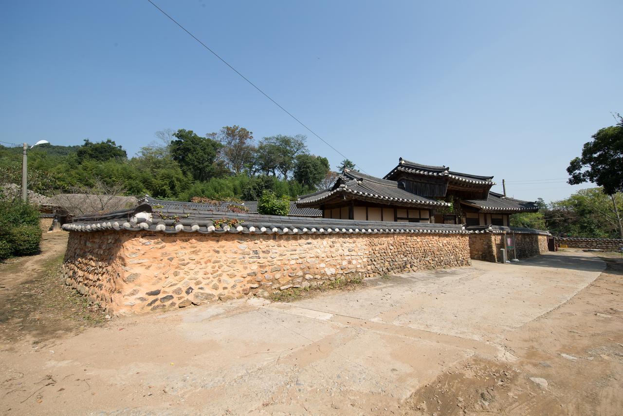 Jinrae Lee'S Traditional House Boseong ภายนอก รูปภาพ