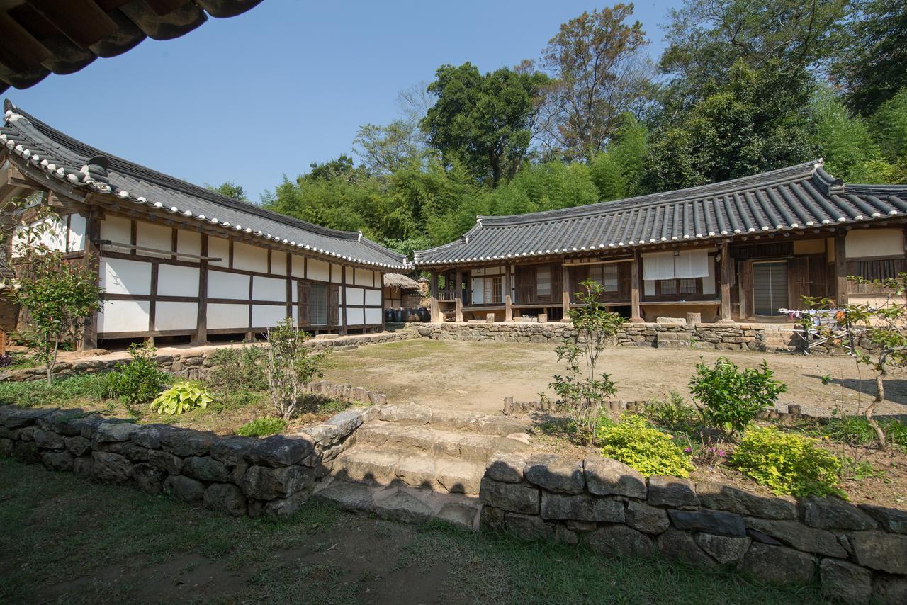 Jinrae Lee'S Traditional House Boseong ภายนอก รูปภาพ